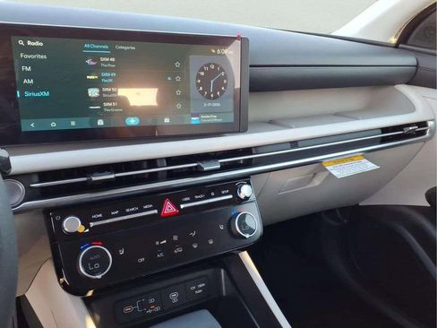New 2026 Hyundai Tucson SEL FWD image 13
