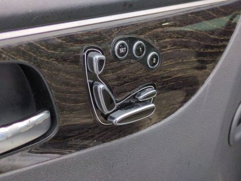 Used 2014 Hyundai Equus Signature image 17