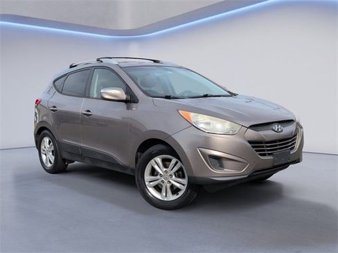 Used 2012 Hyundai Tucson GLS image 2
