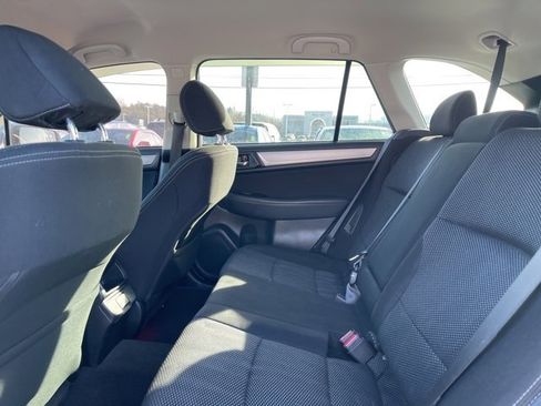 Used 2019 Subaru Outback 2.5i Premium w/ Popular Package #2 image 11