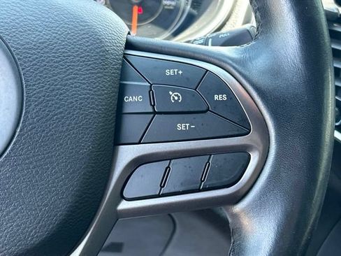 Used 2019 Jeep Cherokee High Altitude AWD/4WD image 50