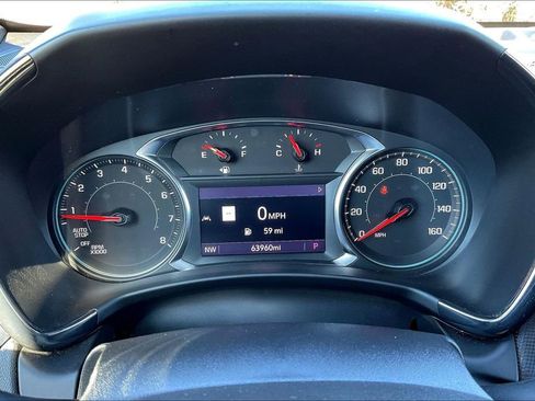 Used 2022 Chevrolet Equinox RS w/ Infotainment Package image 20