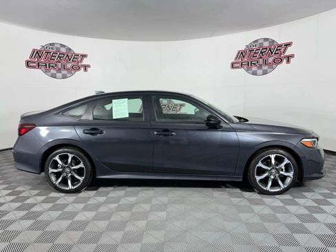 Used 2025 Honda Civic Sport Touring image 8