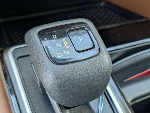 Used 2023 Nissan Pathfinder Platinum w/ Cargo Package AWD/4WD image 31