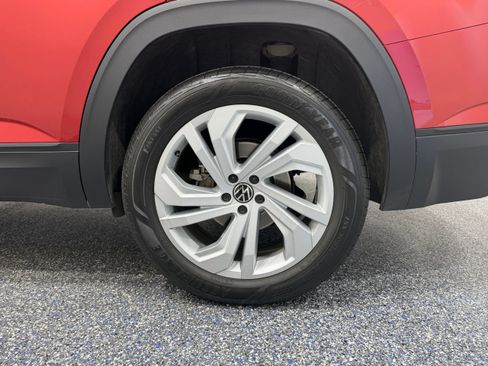 Used 2023 Volkswagen Atlas SE w/ Panoramic Sunroof Package FWD image 12