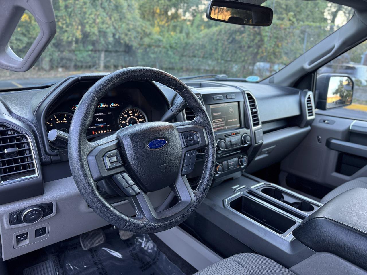 Used 2015 Ford F150 XLT w/ Equipment Group 302A Luxury RWD image 11