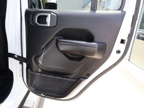Used 2019 Jeep Wrangler Unlimited Sport AWD/4WD image 28