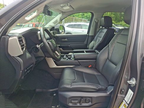 Used 2024 Toyota Tundra Limited AWD/4WD image 13