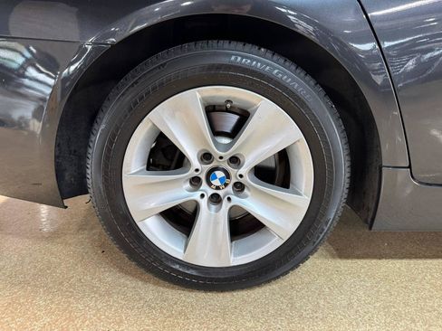 Used 2011 BMW 528i Sedan RWD image 41