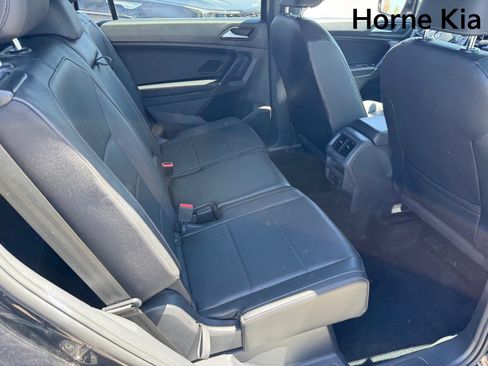 Used 2020 Volkswagen Tiguan SE R-Line FWD image 27