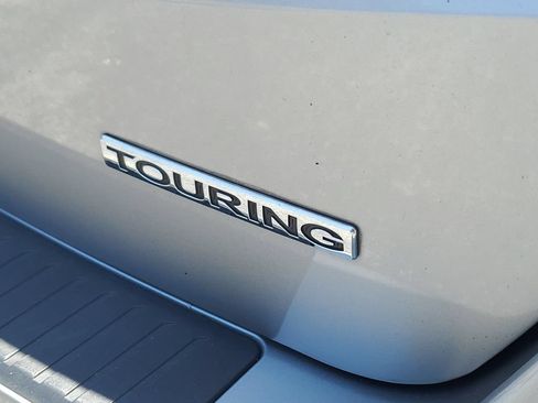 Used 2018 Honda Odyssey Touring image 8