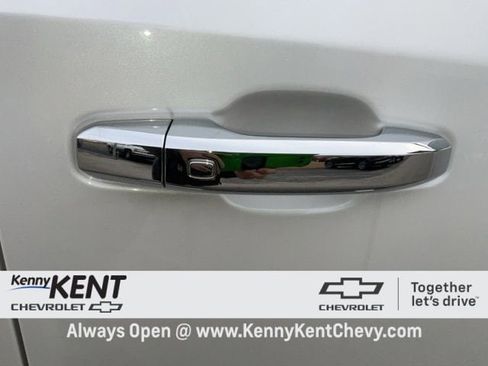 Certified 2022 Chevrolet Silverado 1500 LTZ w/ Technology Package image 20