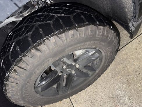 Used 2021 Chevrolet Silverado 1500 RST image 5