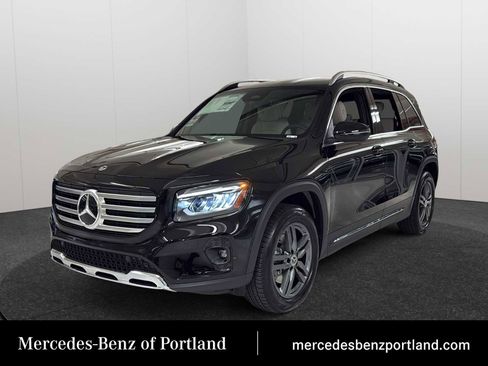 New 2026 Mercedes-Benz GLB 250 4MATIC image 1