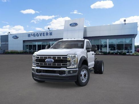 New 2026 Ford F550 4x4 Regular Cab Super Duty image 3