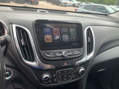 Used 2018 Chevrolet Equinox Premier image 31