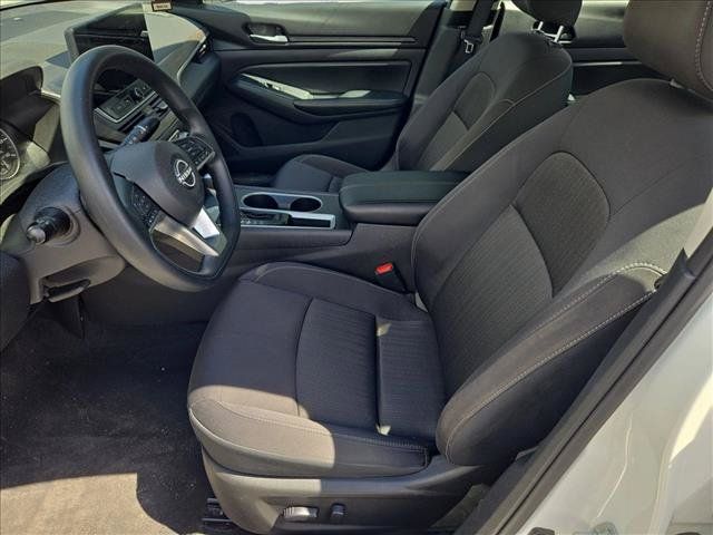 Used 2025 Nissan Altima 2.5 SV w/ SV Special Edition Package FWD image 14