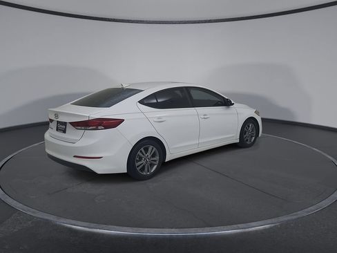 Used 2018 Hyundai Elantra Value Edition FWD image 18