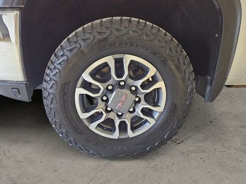 Used 2022 GMC Sierra 3500 Pro w/ Convenience Package image 15