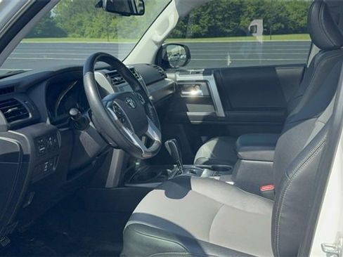 Used 2023 Toyota 4Runner SR5 Premium image 16