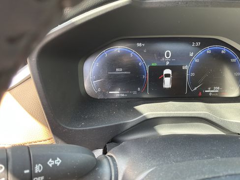 Used 2024 Toyota RAV4 Limited FWD image 22