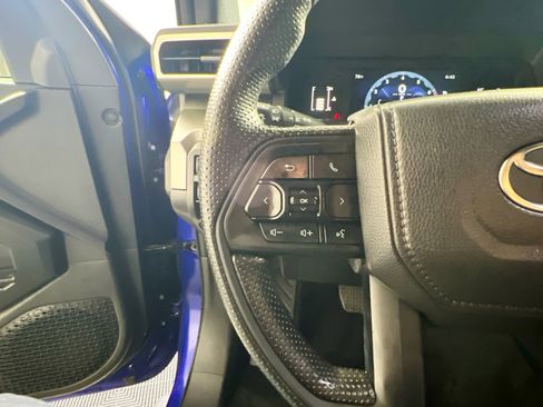 Used 2025 Toyota Tacoma SR5 RWD image 17