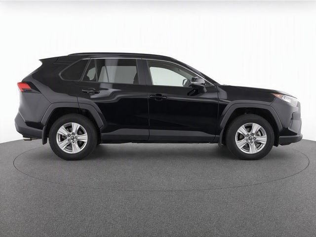 Certified 2021 Toyota RAV4 XLE w/ Convenience Package FWD image 2