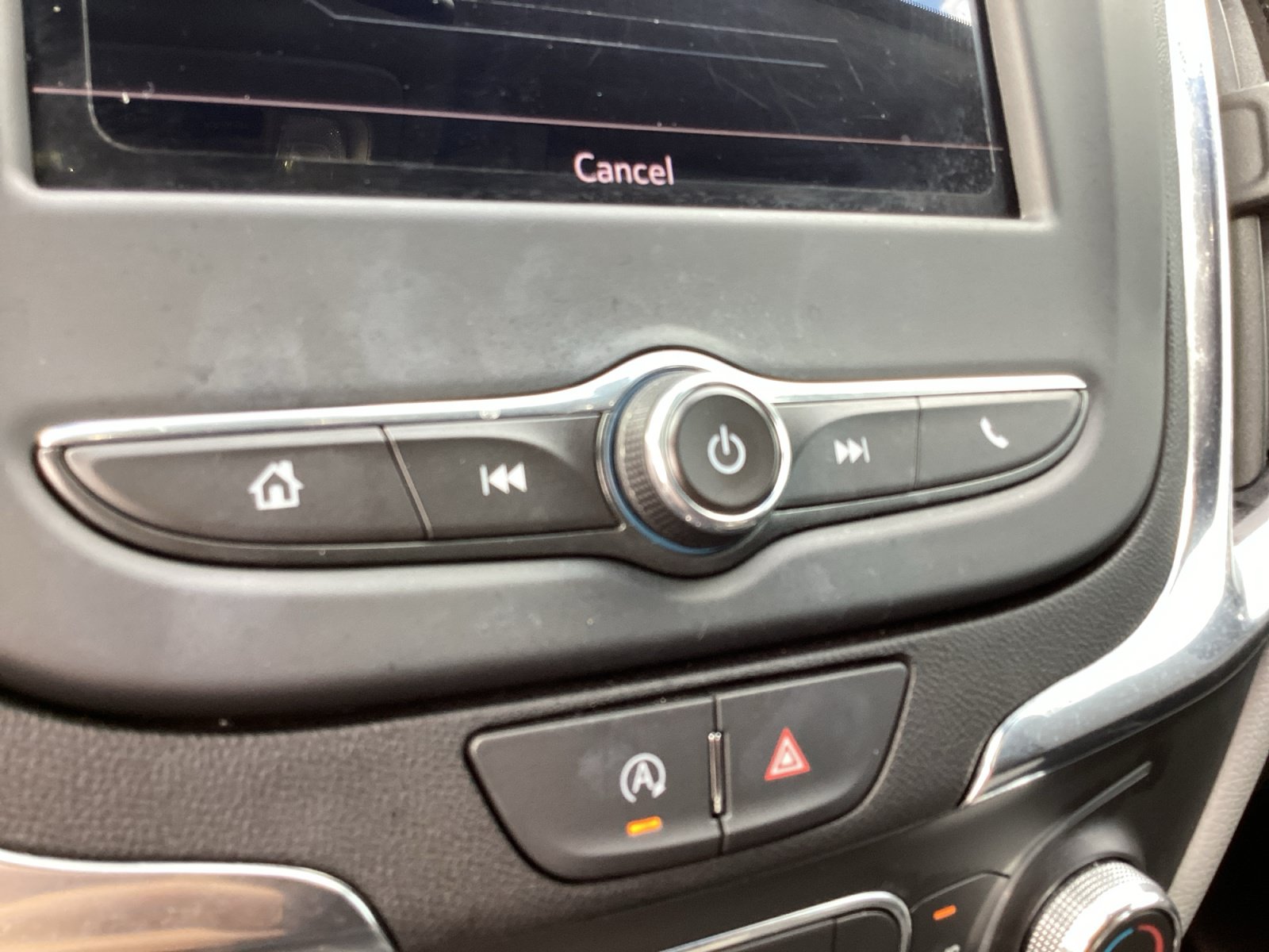 Used 2024 Chevrolet Equinox LS FWD image 18