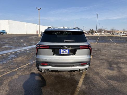 New 2026 Chevrolet Traverse LT image 6