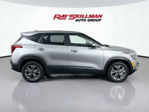 Used 2026 Kia Seltos LX AWD/4WD image 8