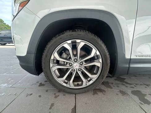 Used 2019 GMC Terrain SLT w/ Preferred Package FWD image 7