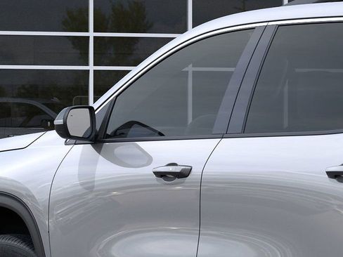 New 2026 Chevrolet Traverse LT w/ Driver Confidence Package image 12