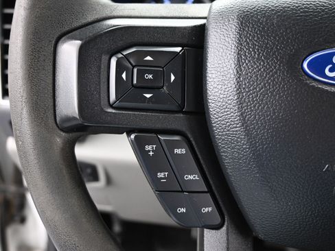 Used 2019 Ford F350 XLT w/ XLT Premium Package AWD/4WD image 14