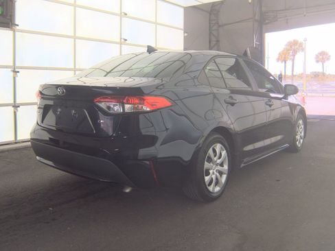 Used 2020 Toyota Corolla LE FWD image 6