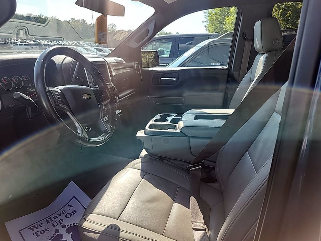 Used 2019 Chevrolet Silverado 1500 LT w/ All-Star Edition RWD image 3