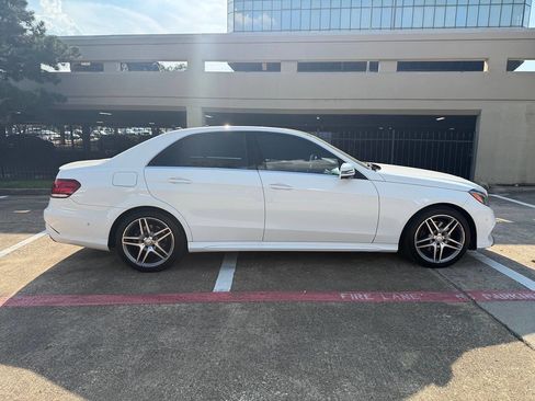 Used 2016 Mercedes-Benz E 400 Sedan image 7