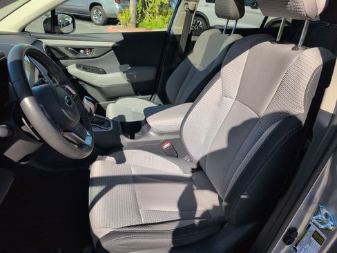 Used 2025 Subaru Outback Premium image 25