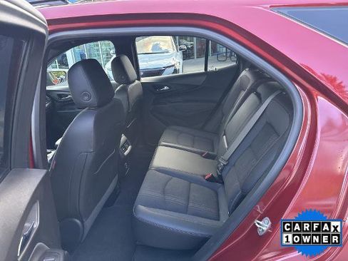 Certified 2022 Chevrolet Equinox RS w/ Infotainment Package image 11