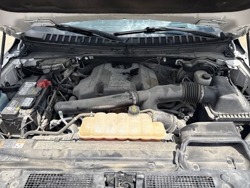 Used 2018 Ford Expedition Max Platinum AWD/4WD image 36