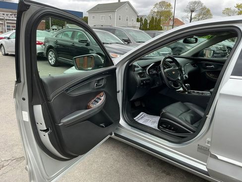 Used 2014 Chevrolet Impala LTZ FWD image 7