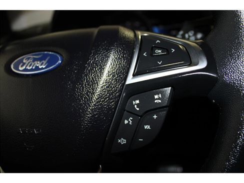 Used 2024 Ford Edge Titanium image 28