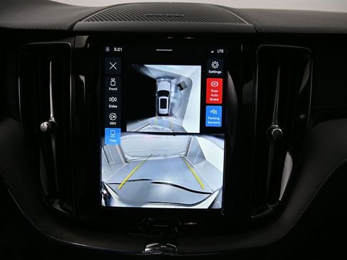 Used 2024 Volvo XC60 B5 Ultimate w/ Protection Package Premier AWD/4WD image 20