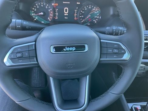 New 2026 Jeep Compass Latitude image 16
