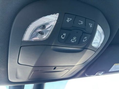 Used 2021 Chrysler Pacifica Touring-L w/ S Appearance Package image 20