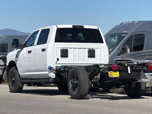New 2026 RAM 3500 Tradesman AWD/4WD image 6