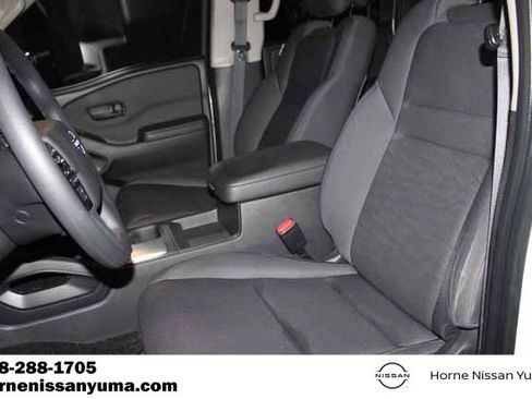Used 2024 Nissan Frontier S image 6