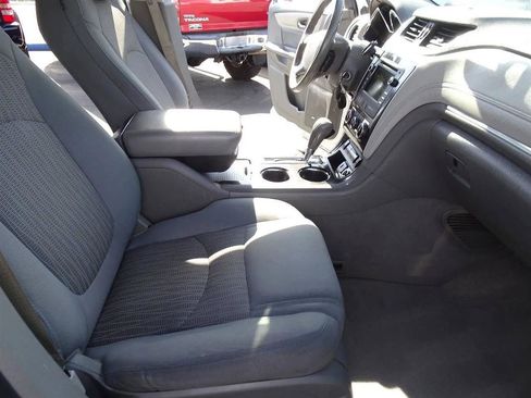 Used 2016 Chevrolet Traverse LT image 15