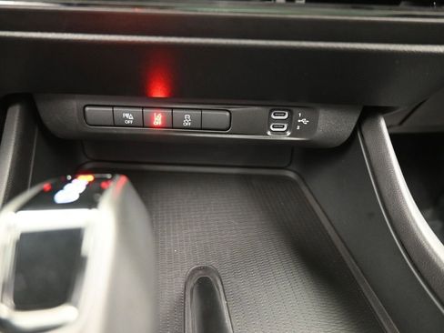 Used 2025 Dodge Charger R/T w/ Sun & Sound Package image 30