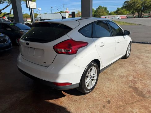 Used 2018 Ford Focus SE image 5