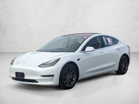Used 2018 Tesla Model 3 Long Range image 1
